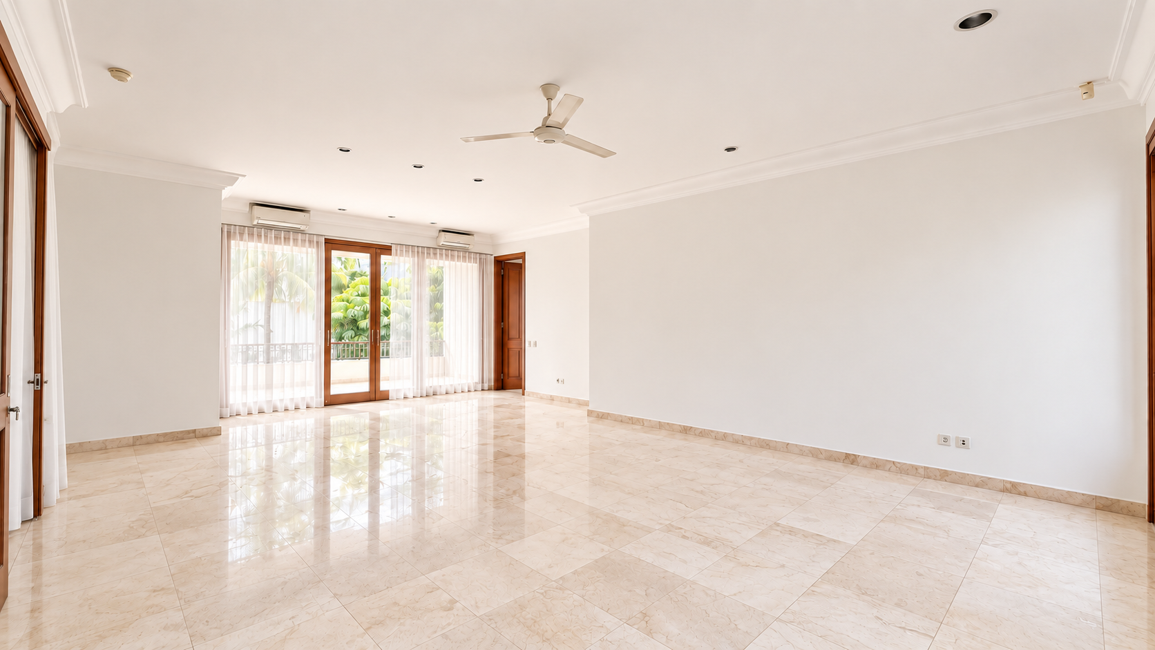 For Rent 5BR House South Jakarta Kebayoran Baru KBBR304