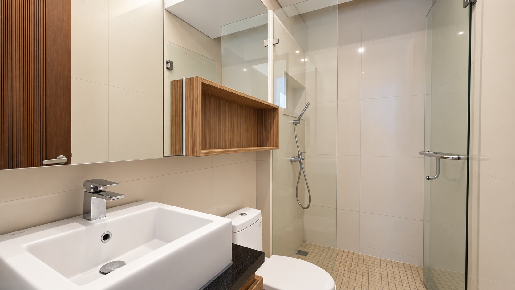 Jl. H. Soleh No. 1B-5BR-BATHROOM 1 For Buy 4BR House South Jakarta Kemang KMGTS090