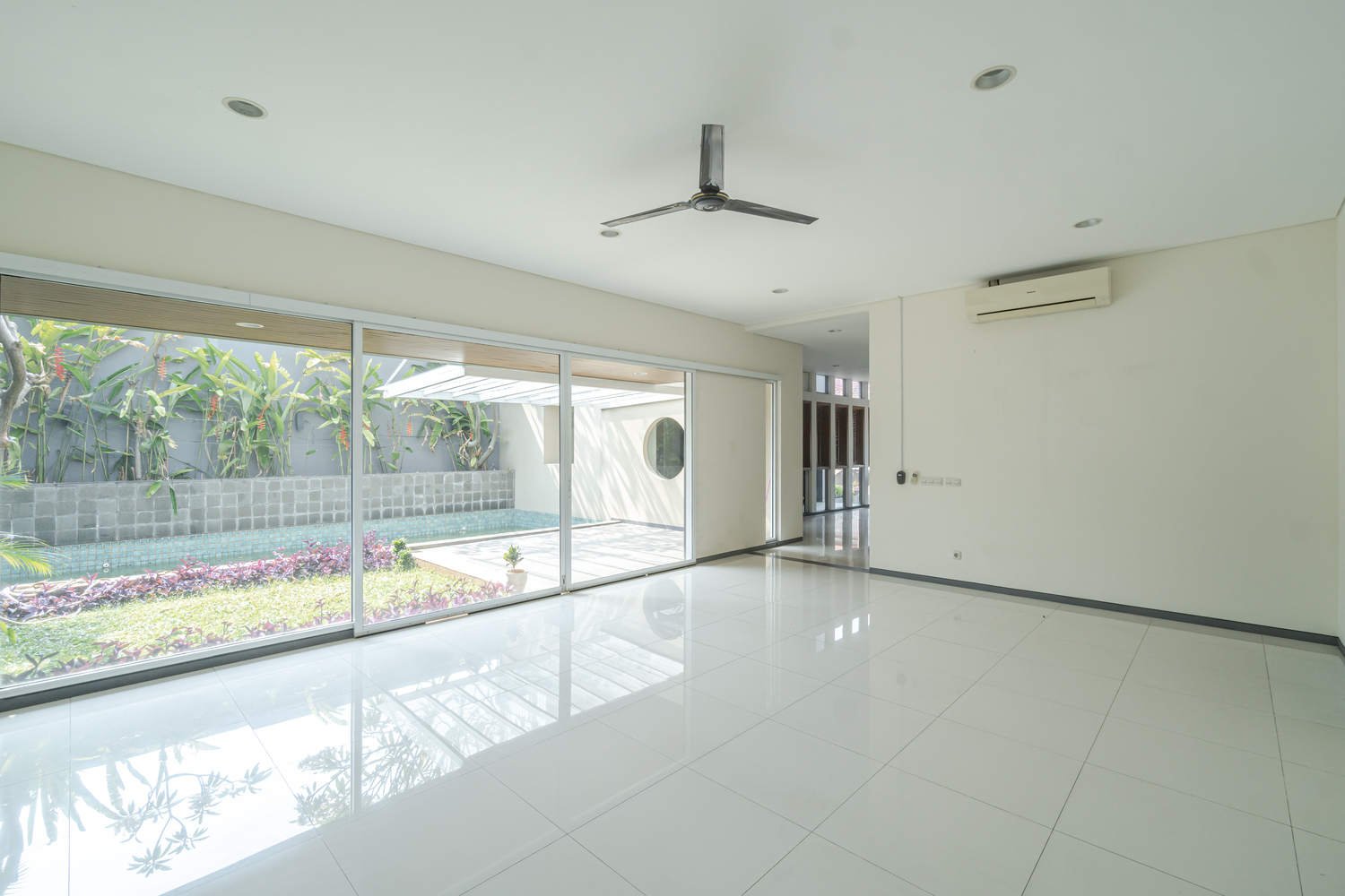 For Rent 4BR House South Jakarta Kebayoran Baru KBBR212