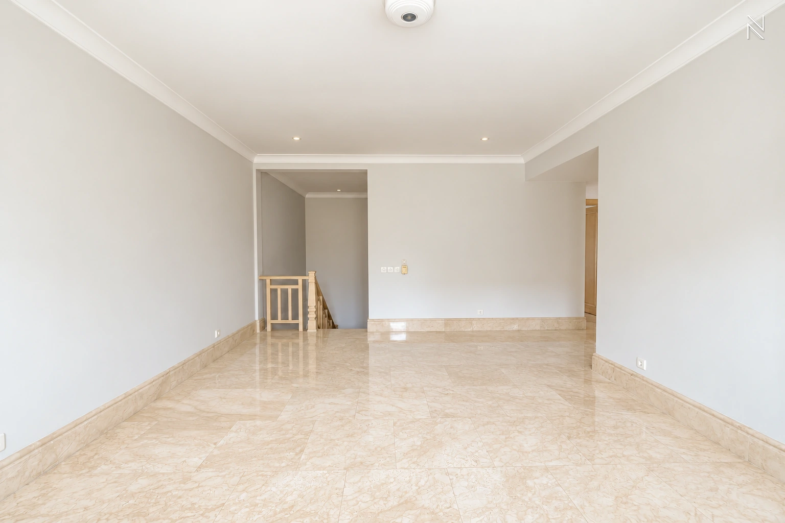 Kemang V 26 Residence Unit K – Upstairs Living Area 02 For Rent 3BR House South Jakarta Kemang KMG131