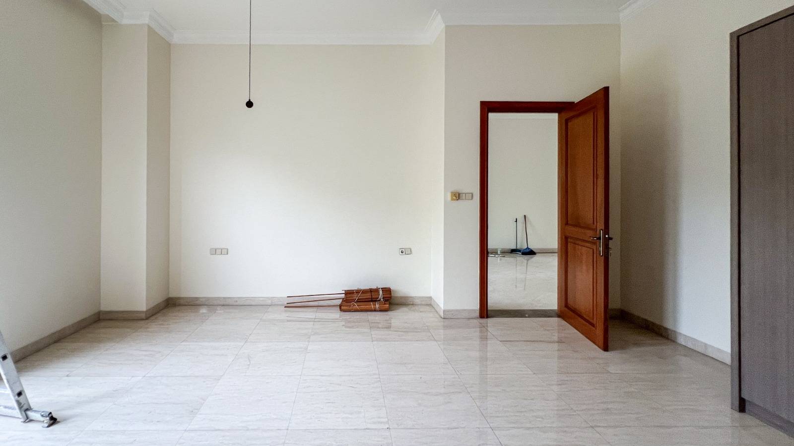 For Rent 5BR House South Jakarta Pondok Indah PNDIND295