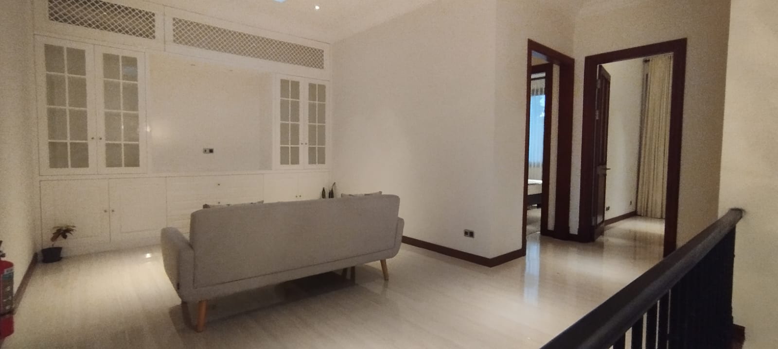 For Rent 3BR House South Jakarta Kemang KMG323