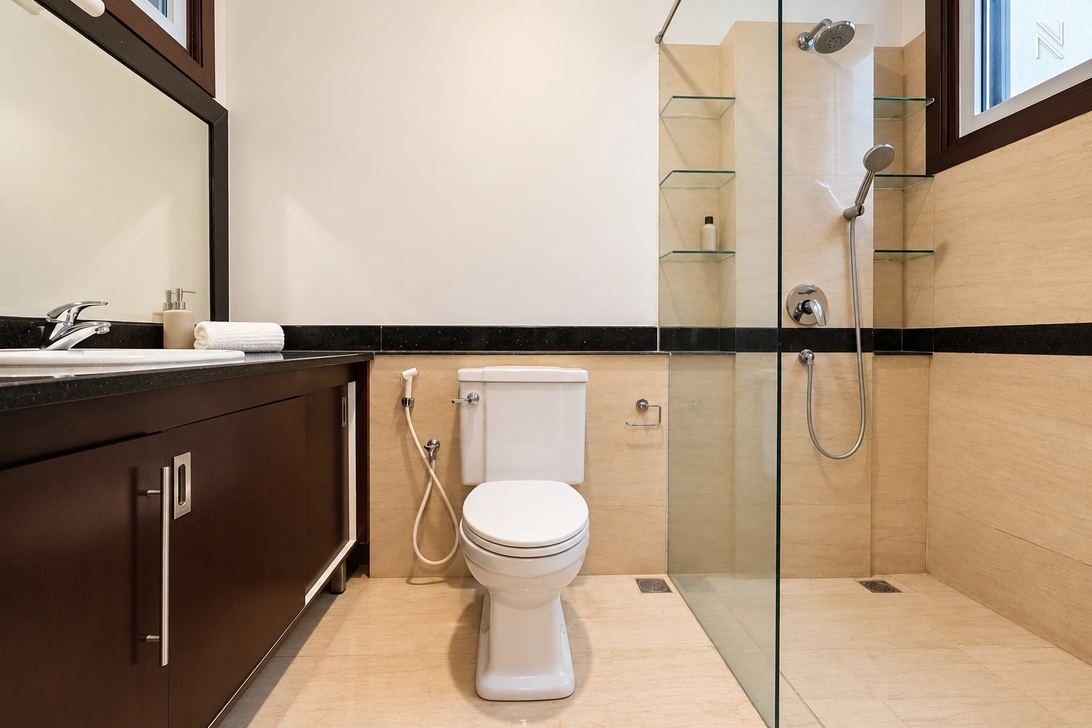ASTORIA A5 – CLD253 – Bathroom Vanity Toilet and Shower View – Photo 25 For Rent 5BR House South Jakarta Cilandak CLD253