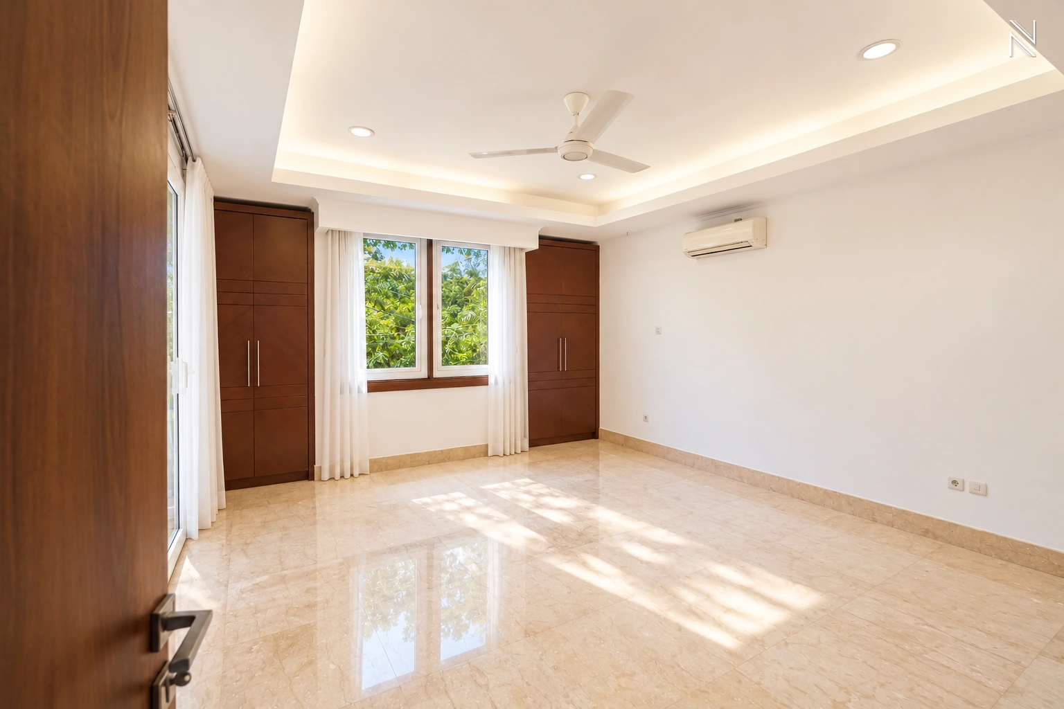 ASTORIA A5 – CLD253 – Bedroom Window Angle View – Photo 12 For Rent 5BR House South Jakarta Cilandak CLD253