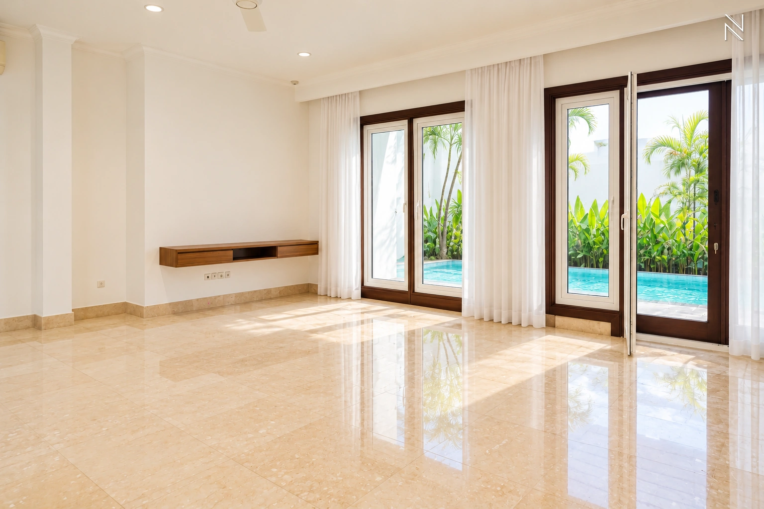 ASTORIA A5 – CLD253 – Living Room Pool Angle View – Photo 03 For Rent 5BR House South Jakarta Cilandak CLD253