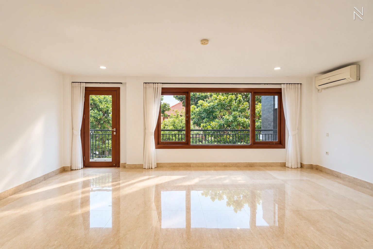 ASTORIA A5 – CLD253 – Upper Room Balcony Front View – Photo 20 For Rent 5BR House South Jakarta Cilandak CLD253