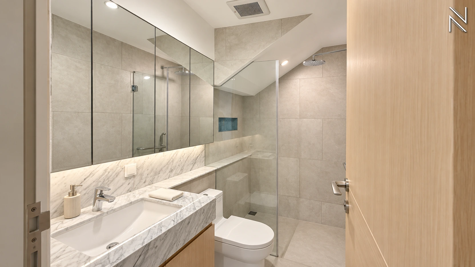 Amari Residence – Type D – Ground Floor Bathroom For Buy 3BR House South Jakarta Kebayoran Baru KBBRS282