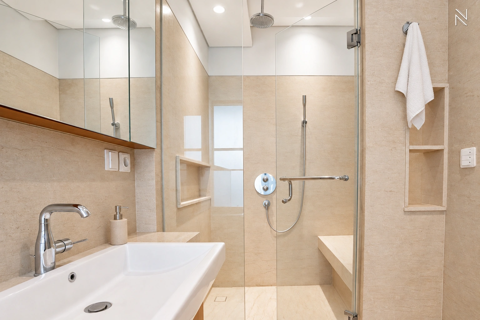 BDN 1 No. 12 Kav C – CLD120 – Bathroom Shower View 02 – Photo 35 For Rent 4BR House South Jakarta Cilandak CLD120