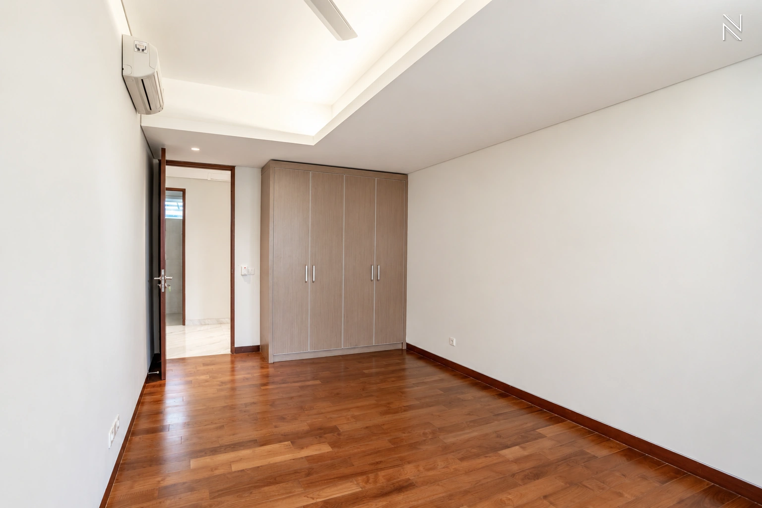 BDN 1 No. 12 Kav C – CLD120 – Bedroom Wardrobe View 02 – Photo 43 For Rent 4BR House South Jakarta Cilandak CLD120