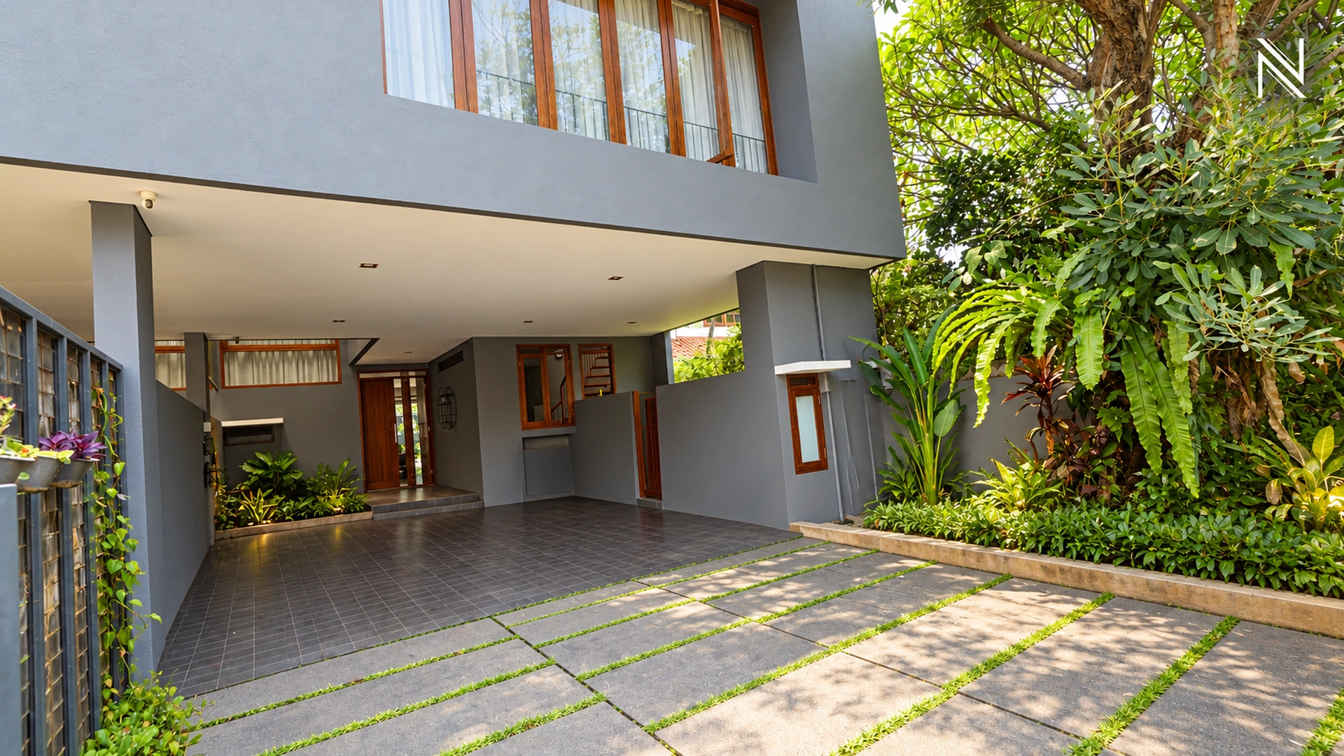 Bali Residence M 19 – GARAGE For Rent 4BR House South Jakarta Cipete CPT356