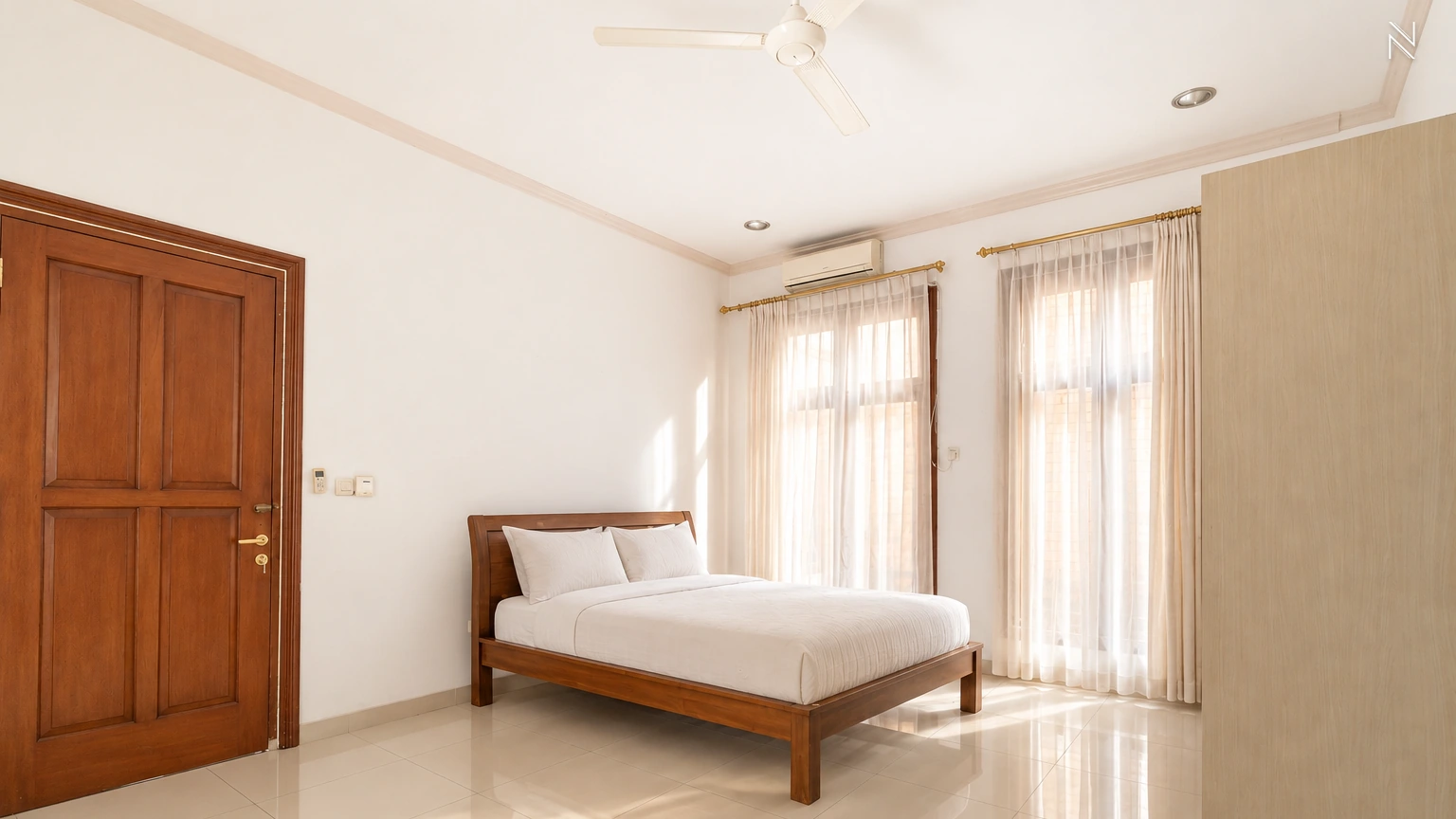 For Rent 5BR House South Jakarta Kemang KMGT163