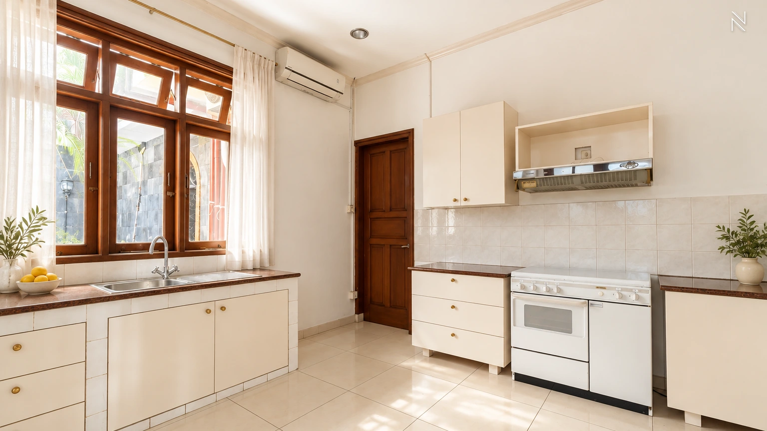 For Rent 5BR House South Jakarta Kemang KMGT163