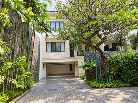 For Rent 4BR House South Jakarta Kemang KMG319