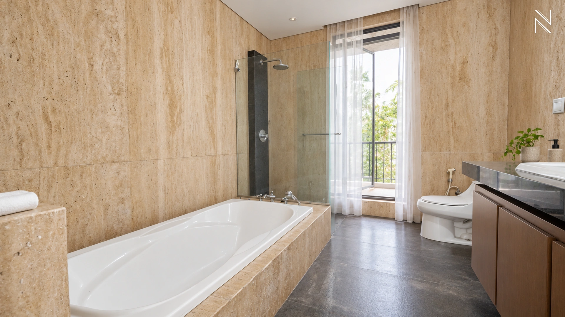 Kemang House 78 KAV E – Kamar Mandi Utama 1 For Buy 3BR House South Jakarta Kemang KMGT143
