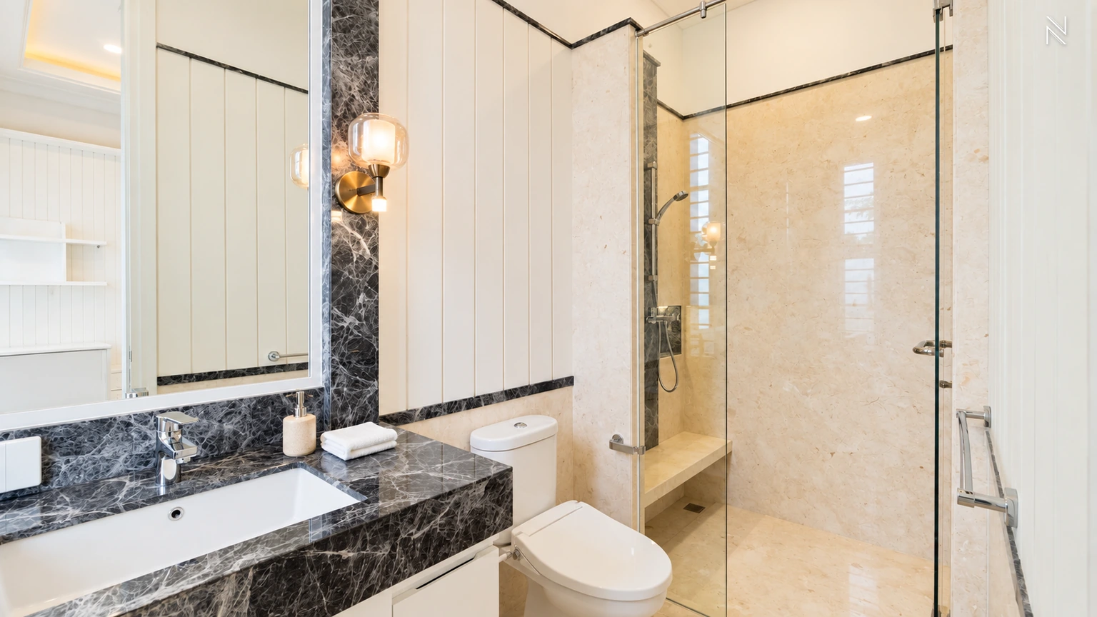 Kemang Selatan 11 No. 6A – Bathroom 2 For Buy 6BR House South Jakarta Kemang KMGS317