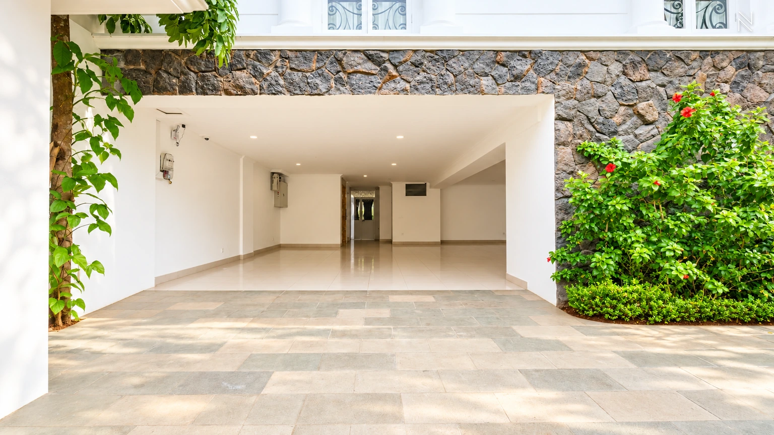 Kemang Selatan 11 No. 6A – Garage Wide 1 For Buy 6BR House South Jakarta Kemang KMGS317