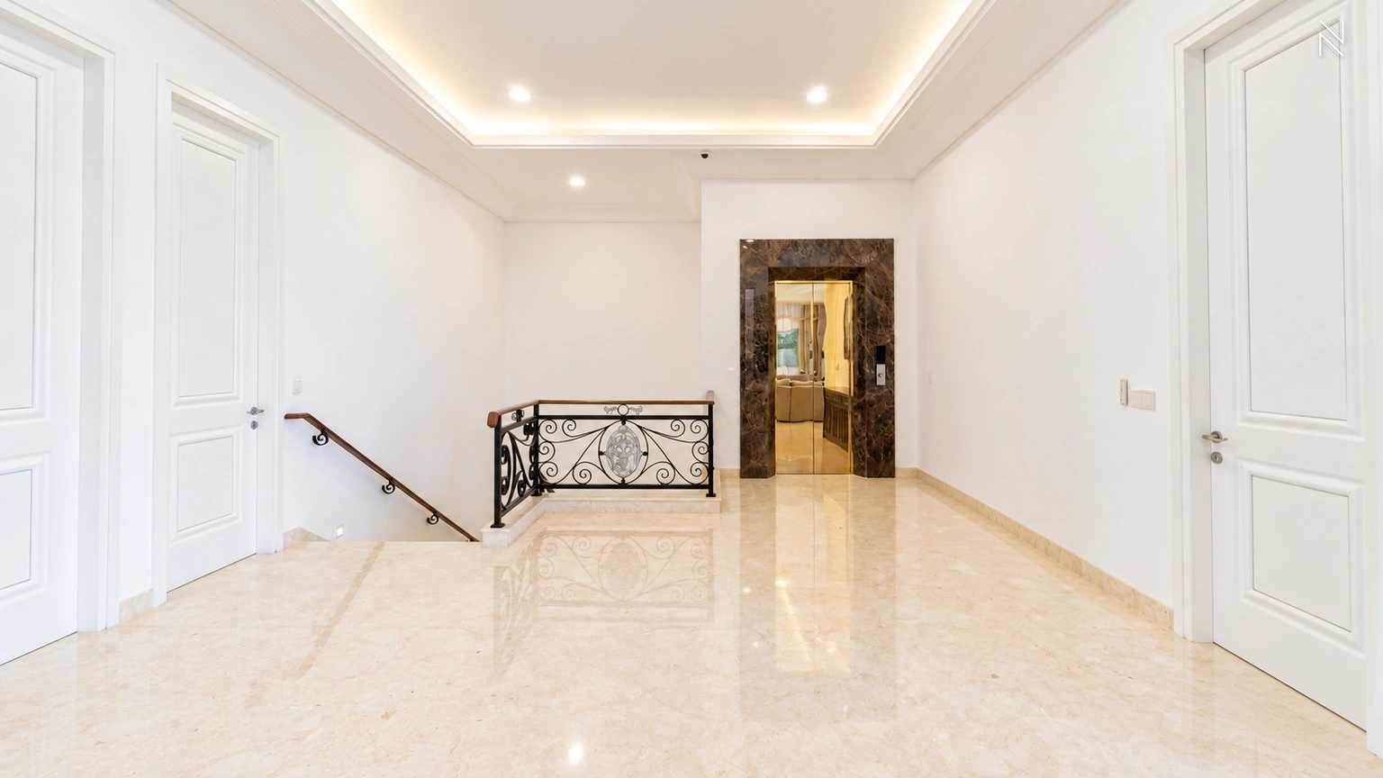Kemang Selatan 11 No. 6A – Open Space – Second Floor For Buy 6BR House South Jakarta Kemang KMGS317