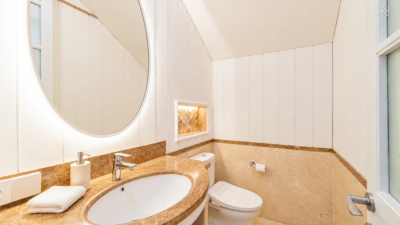 Kemang Selatan 11 No. 6A – Powder Room For Buy 6BR House South Jakarta Kemang KMGS317