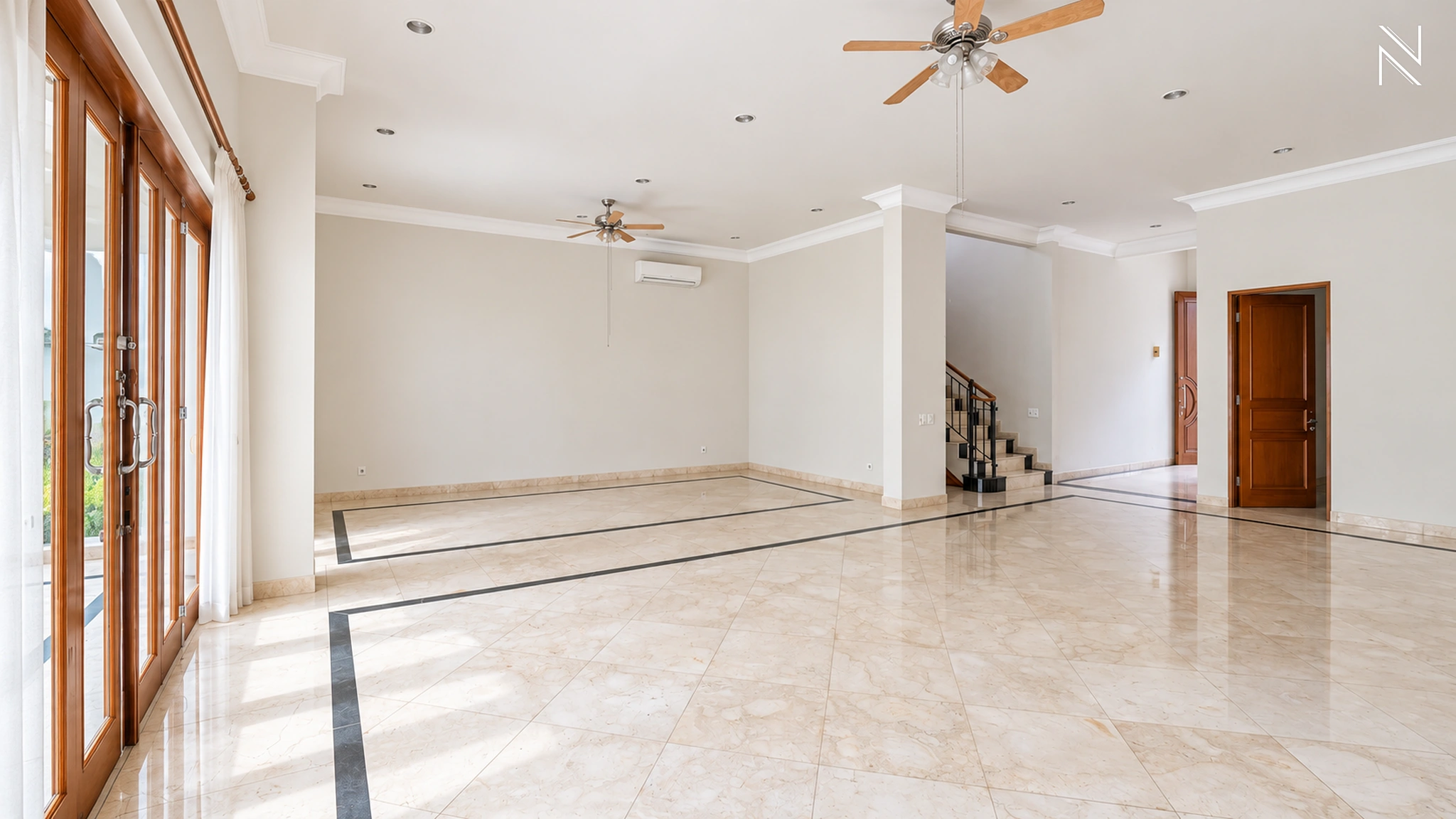 Kemang Selatan 1C No. 7 – Living Room – Angle 3 For Rent 5BR House South Jakarta Kemang KMGS062