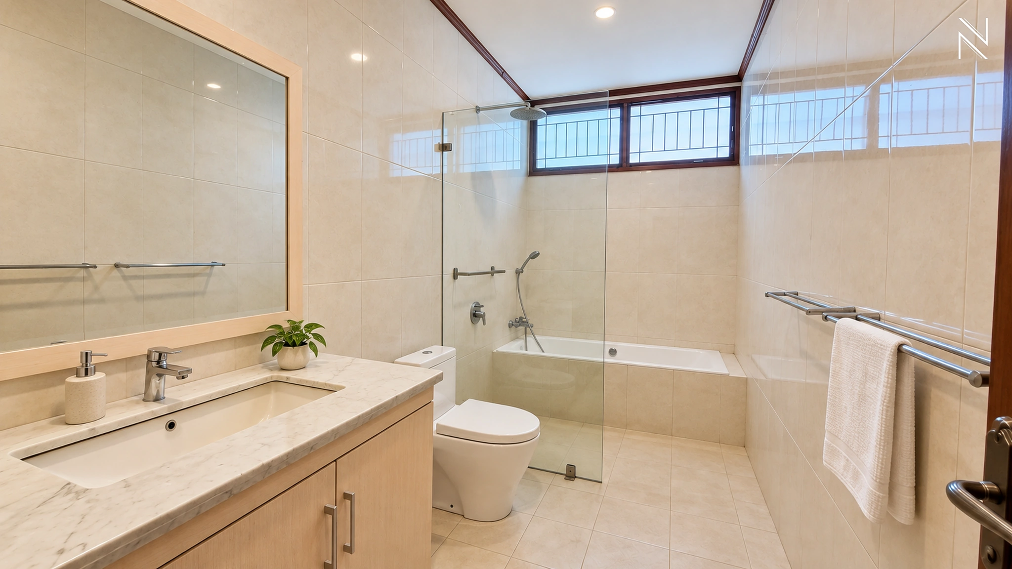 Kemang Selatan 1D No. 13 – Bathroom For Rent 4BR House South Jakarta Kemang KMGS020