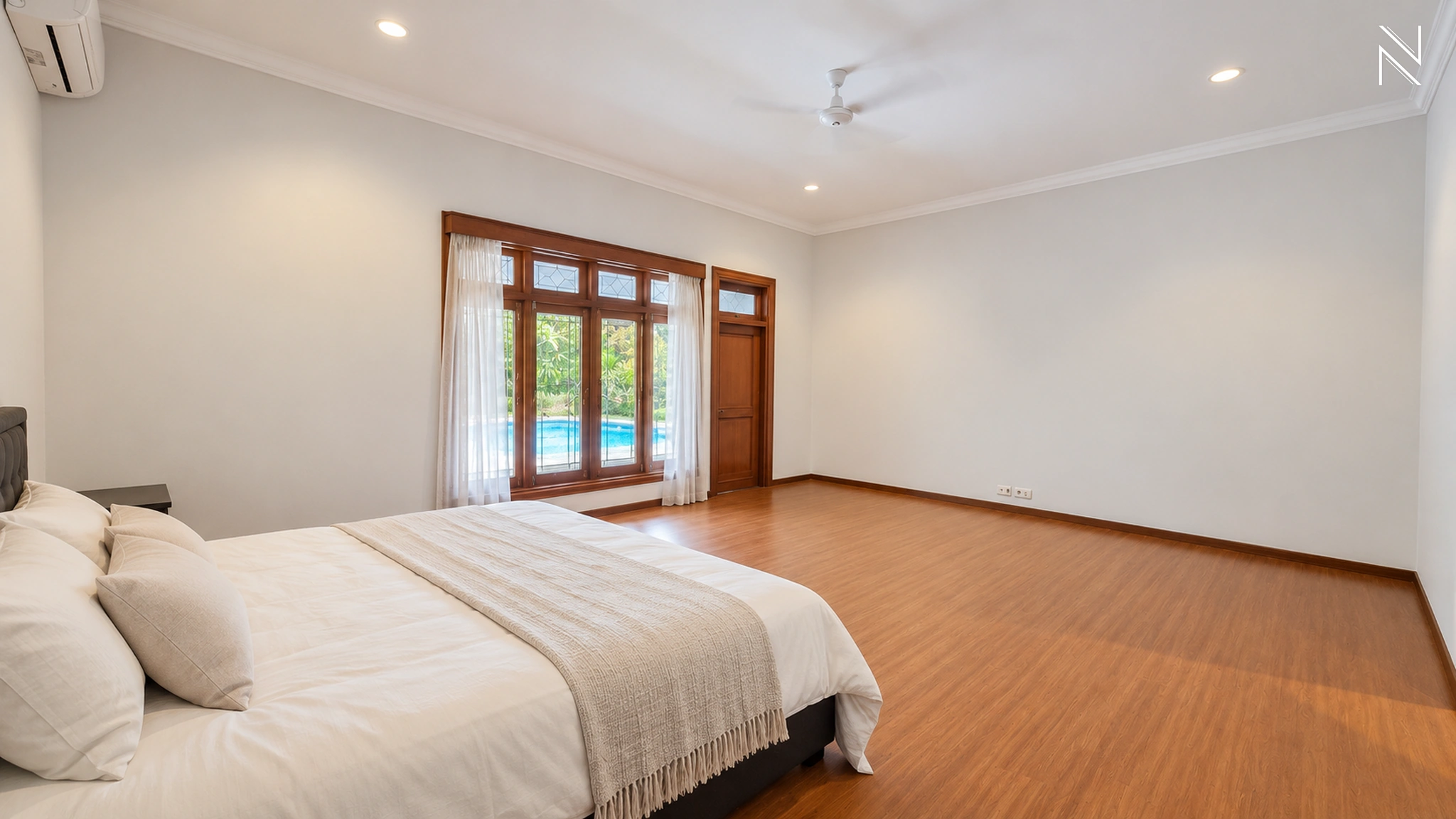 Kemang Selatan 1D No. 13 – Bedroom 1 For Rent 4BR House South Jakarta Kemang KMGS020