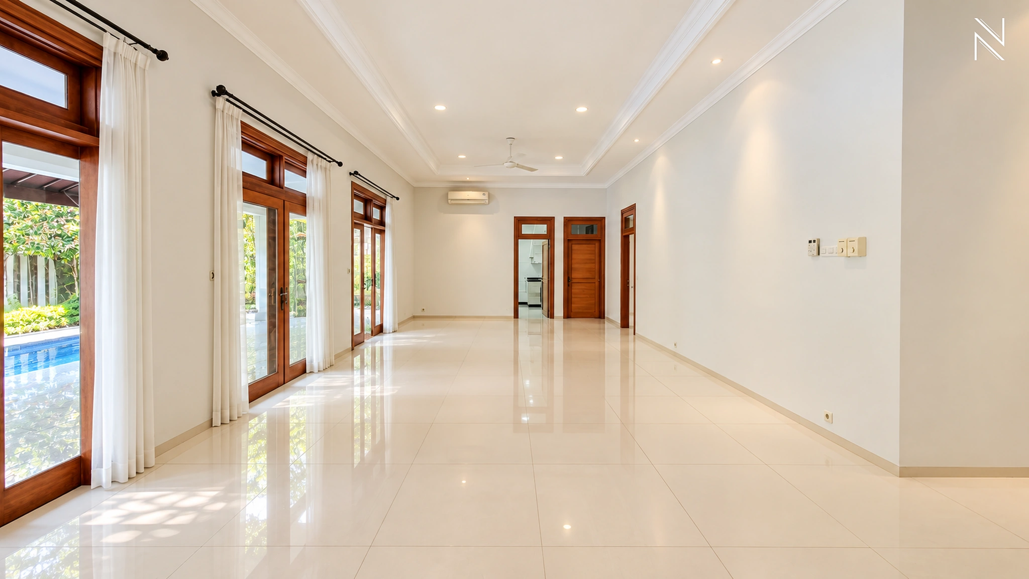 Kemang Selatan 1D No. 13 – Living Room For Rent 4BR House South Jakarta Kemang KMGS020