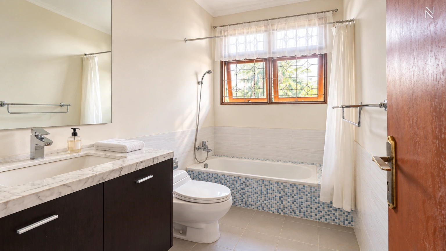 For Rent 5BR House South Jakarta Kemang KMGS129