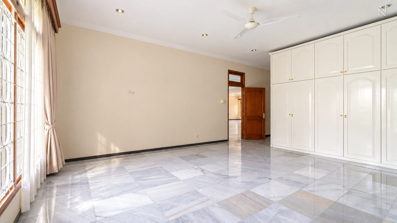 For Rent 5BR House South Jakarta Kemang KMGS129