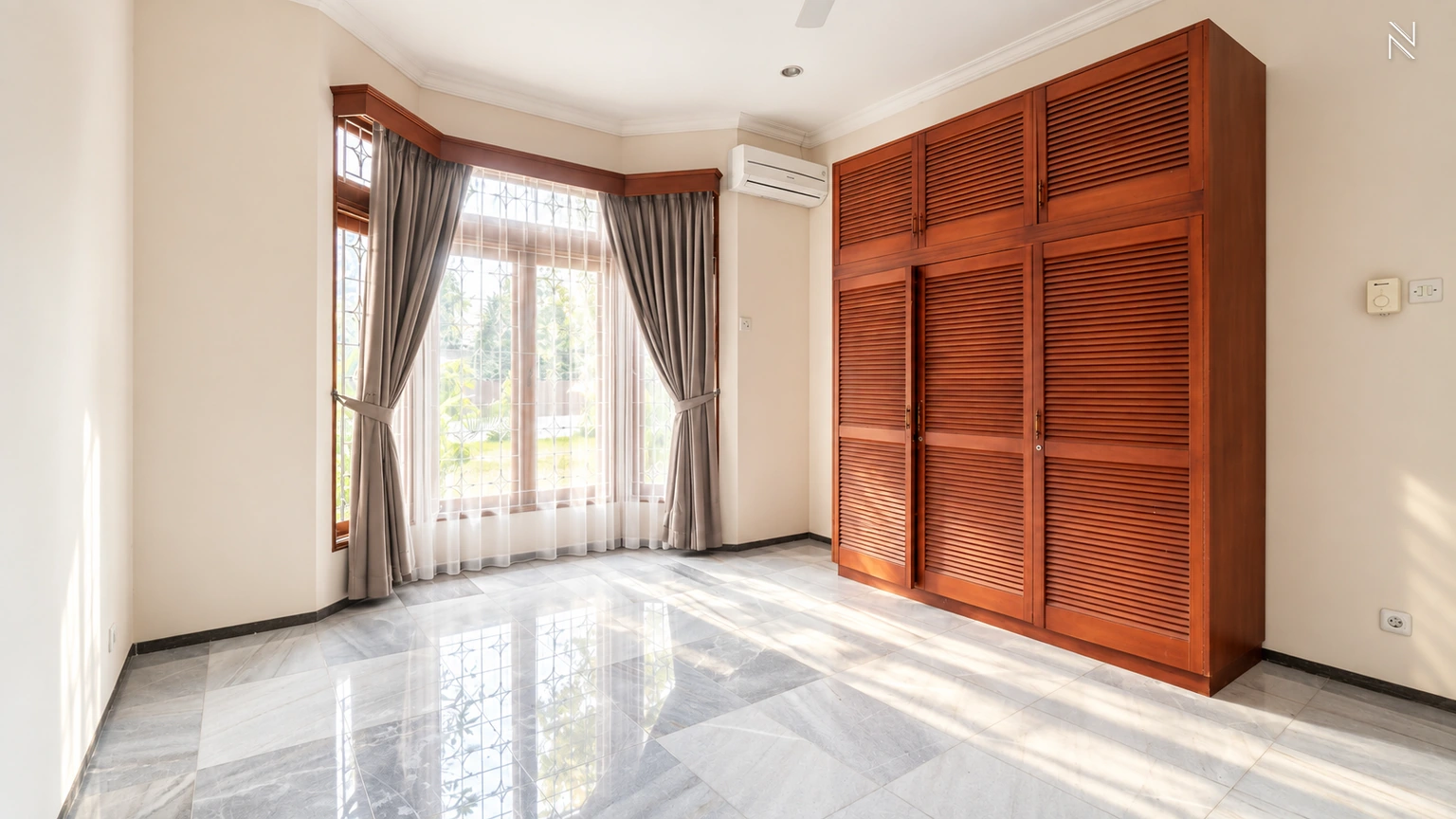 For Rent 5BR House South Jakarta Kemang KMGS129