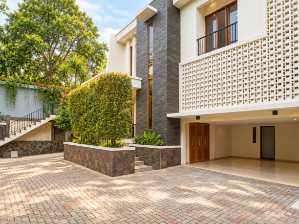 For Rent 4BR House South Jakarta Kemang KMGS143