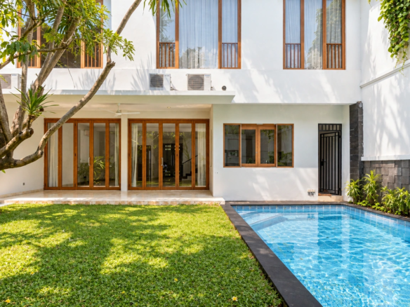 For Rent 4BR House South Jakarta Kemang KMGU061