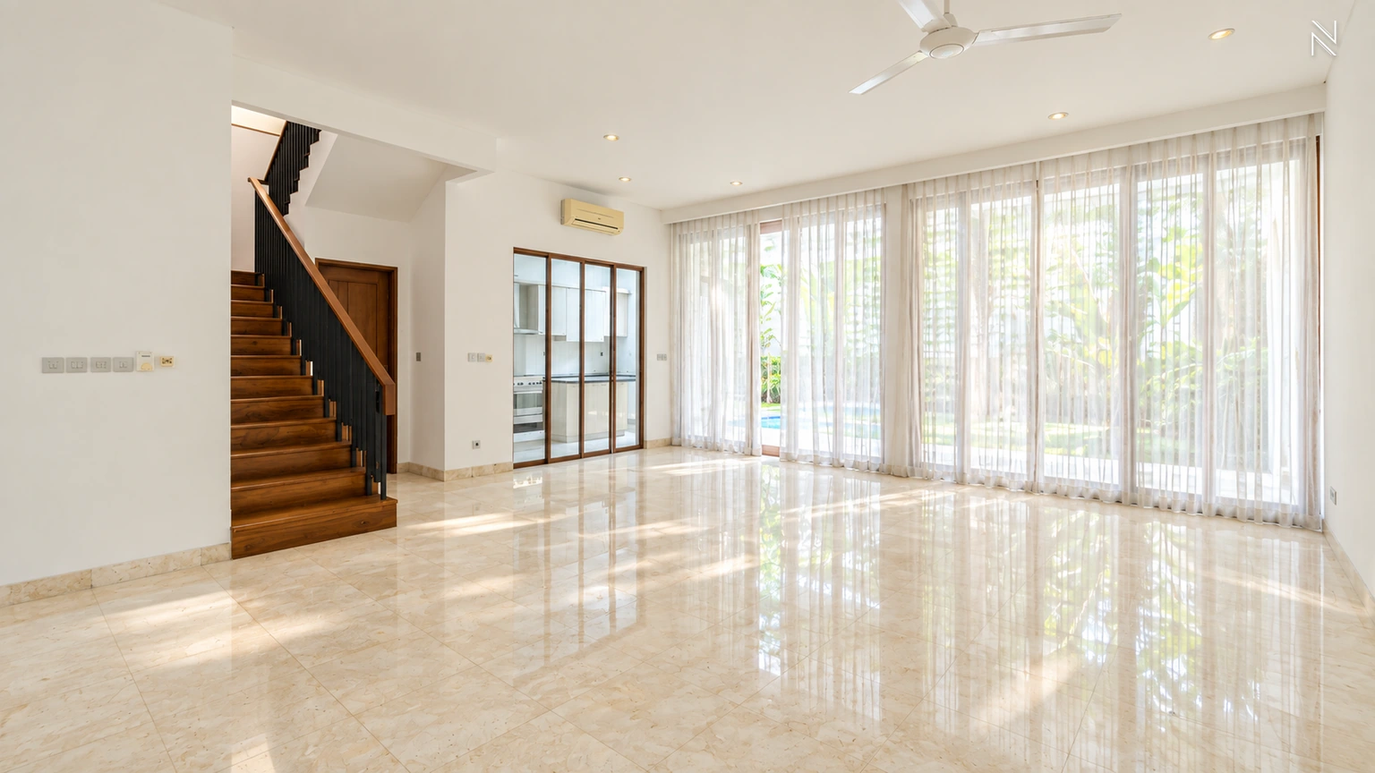 Kemang Selatan XI No 105 Kav H – Living Area For Rent 5BR House South Jakarta Kemang KMGS135