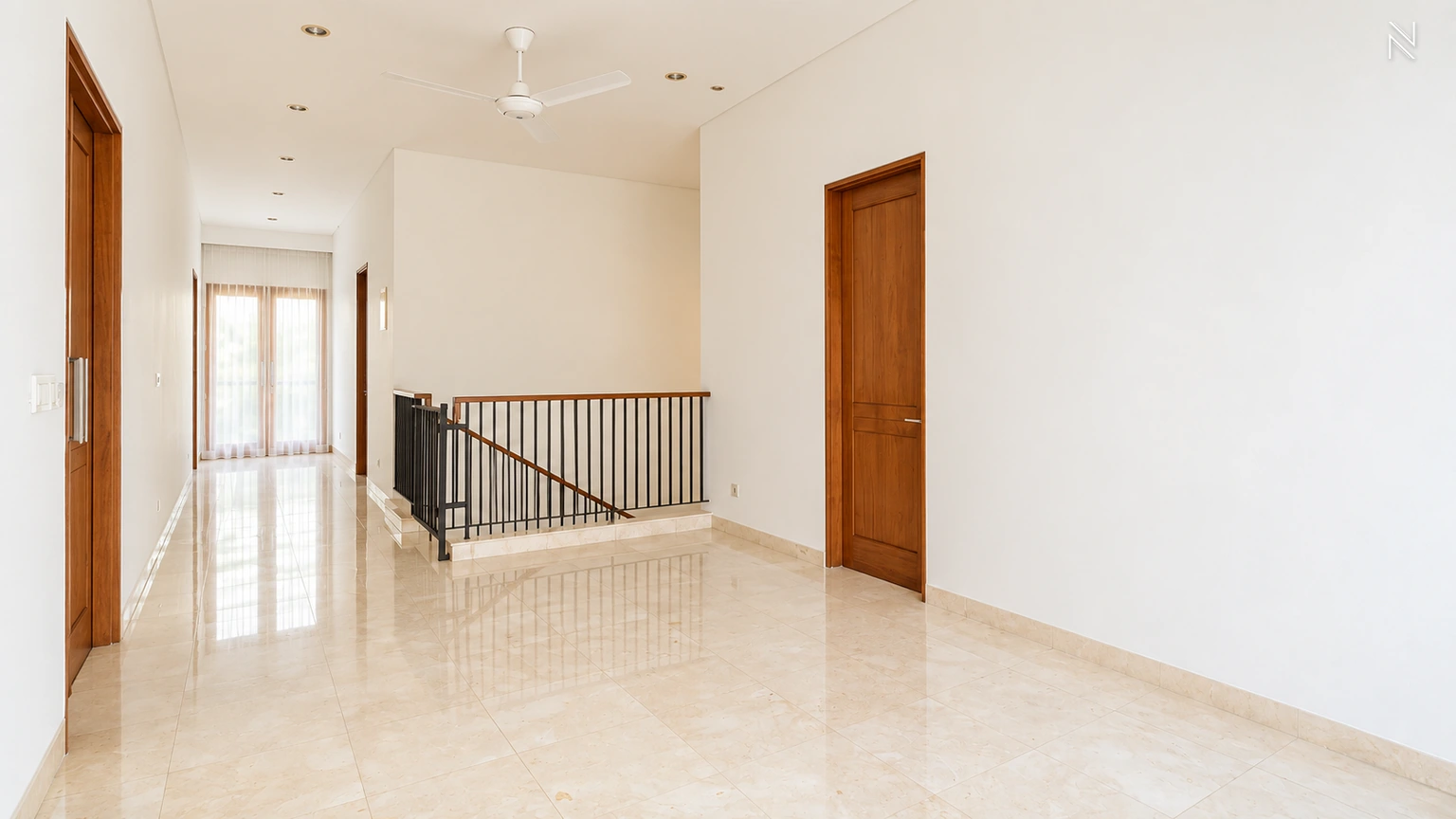 Kemang Selatan XI No 105 Kav H – Upper Floor Landing For Rent 5BR House South Jakarta Kemang KMGS135