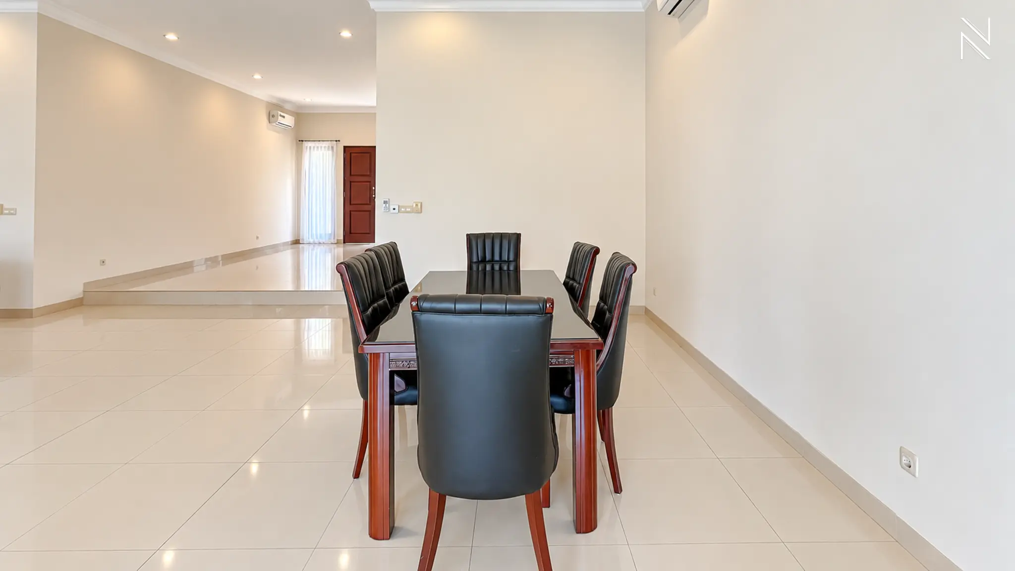 For Rent 4BR House South Jakarta Kemang KMGT142