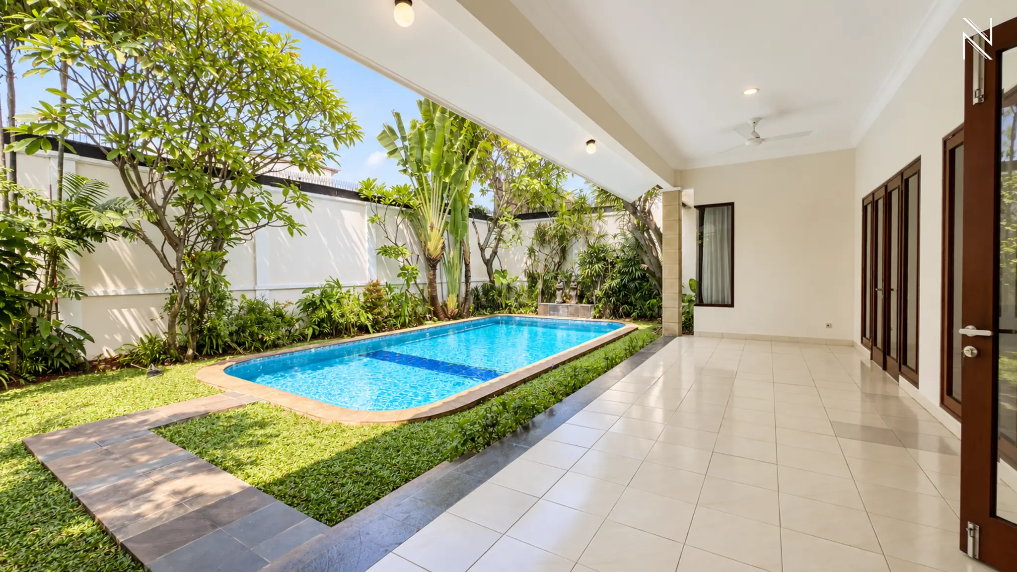 For Rent 4BR House South Jakarta Kemang KMGT142