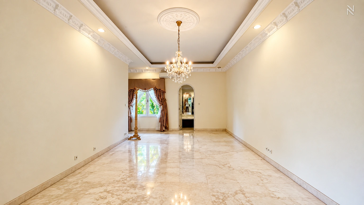 For Buy 4BR House South Jakarta Kemang KMGT162