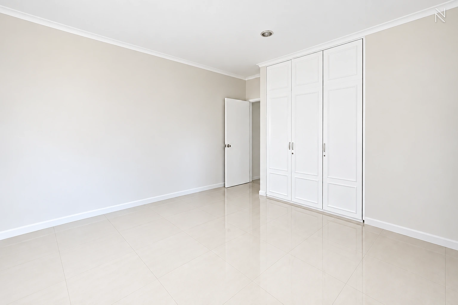 Kemang Timur 2 25N Lembong House – Bedroom 01 For Rent 4BR House South Jakarta Kemang KMGT065