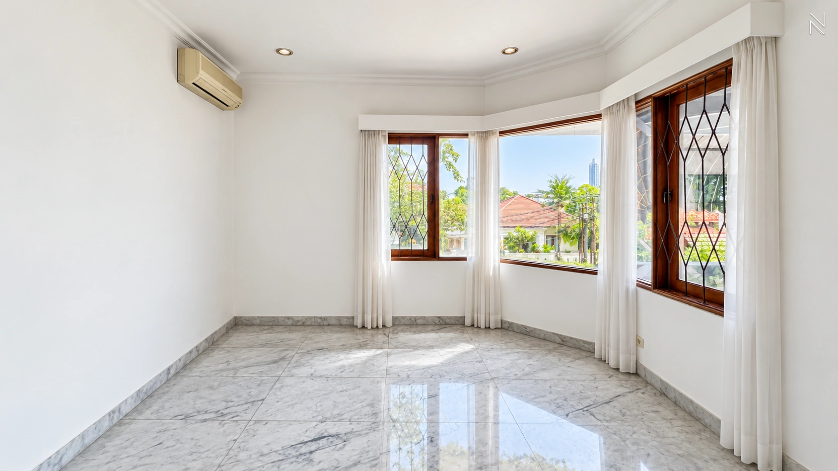 Kemang Timur Dalam N4 – Kamar Tidur 01 For Buy 7BR House South Jakarta Kemang KMGT026