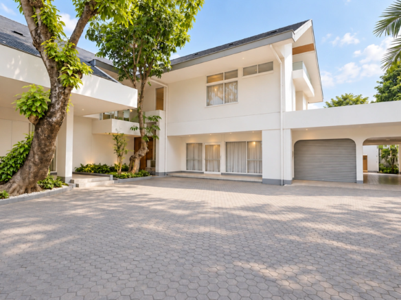 For Rent 4BR House South Jakarta Kemang KMGU069