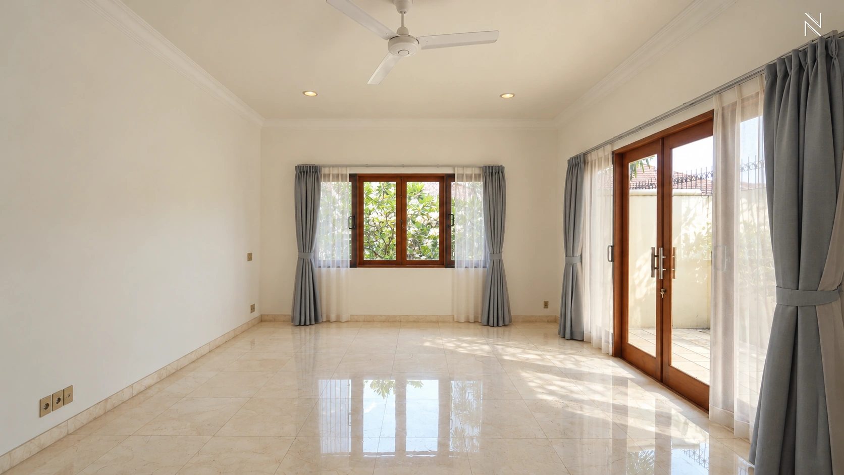 Mushola 150B Kav A – KMGS083 – Bedroom Balcony View – Photo 09392 For Rent 4BR House South Jakarta Kemang KMGS083