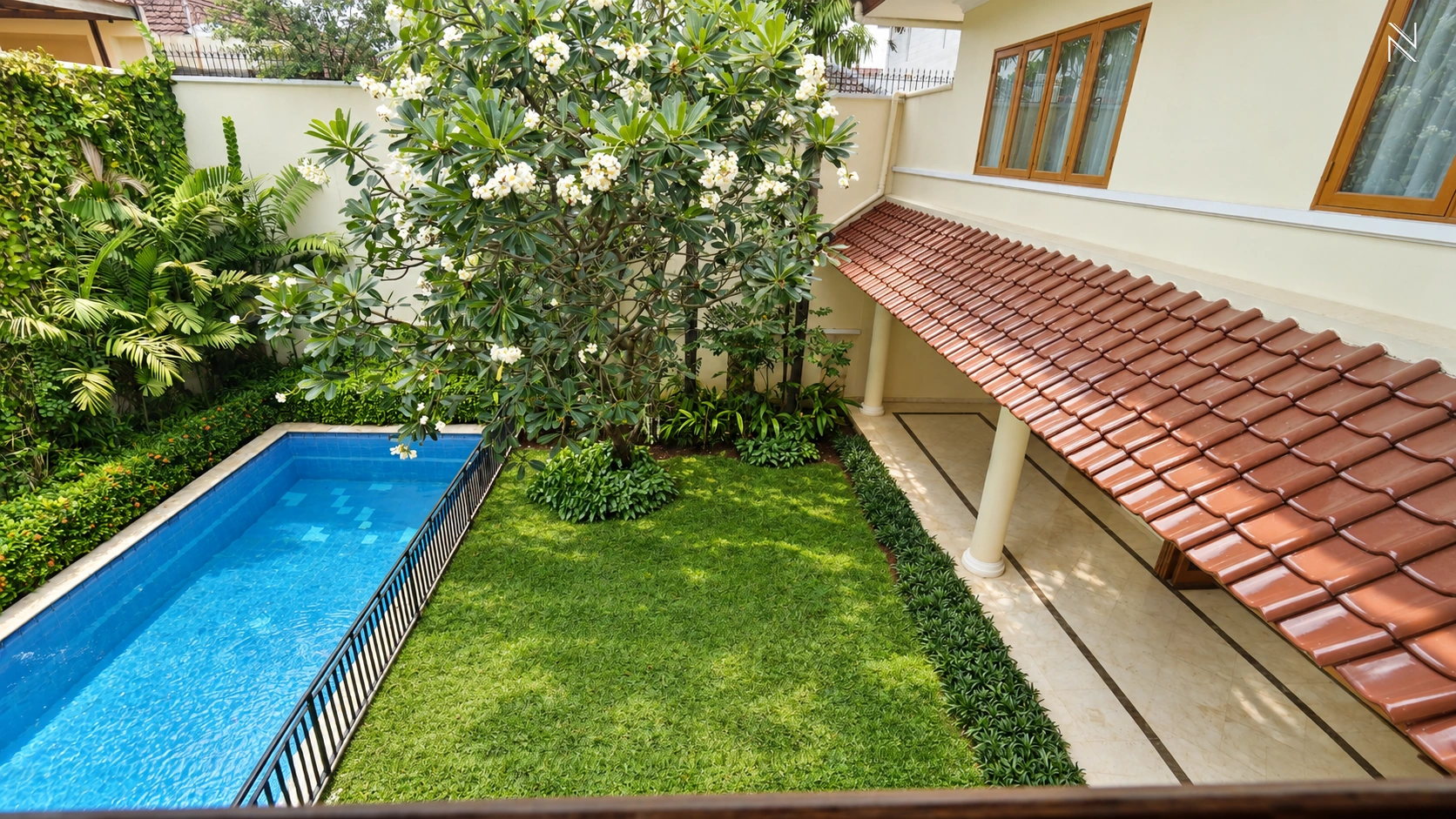 Mushola 150B Kav A – KMGS083 – Courtyard Pool Upper View – Photo 09410 For Rent 4BR House South Jakarta Kemang KMGS083