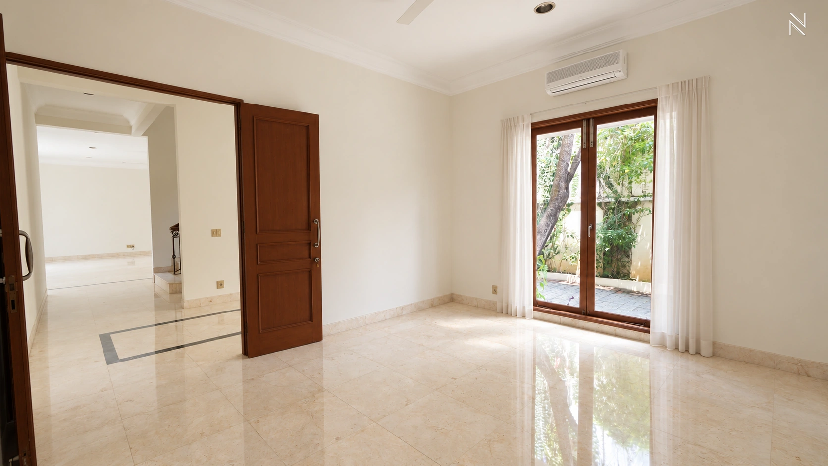 For Rent 4BR House South Jakarta Kemang KMGS006