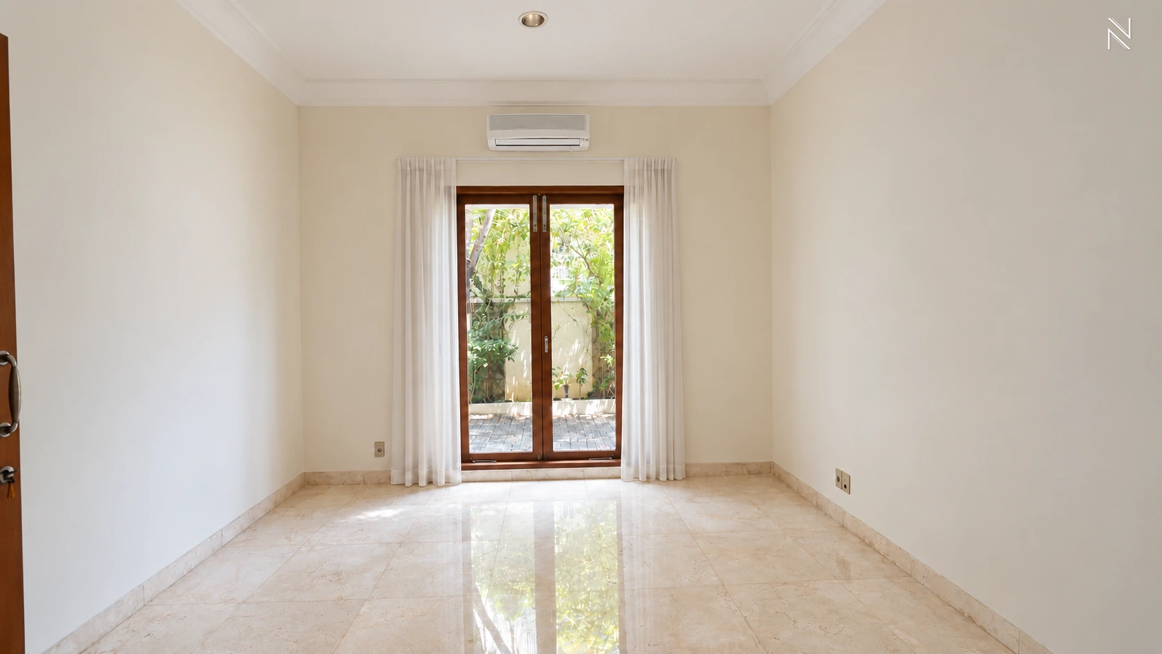 For Rent 4BR House South Jakarta Kemang KMGS006