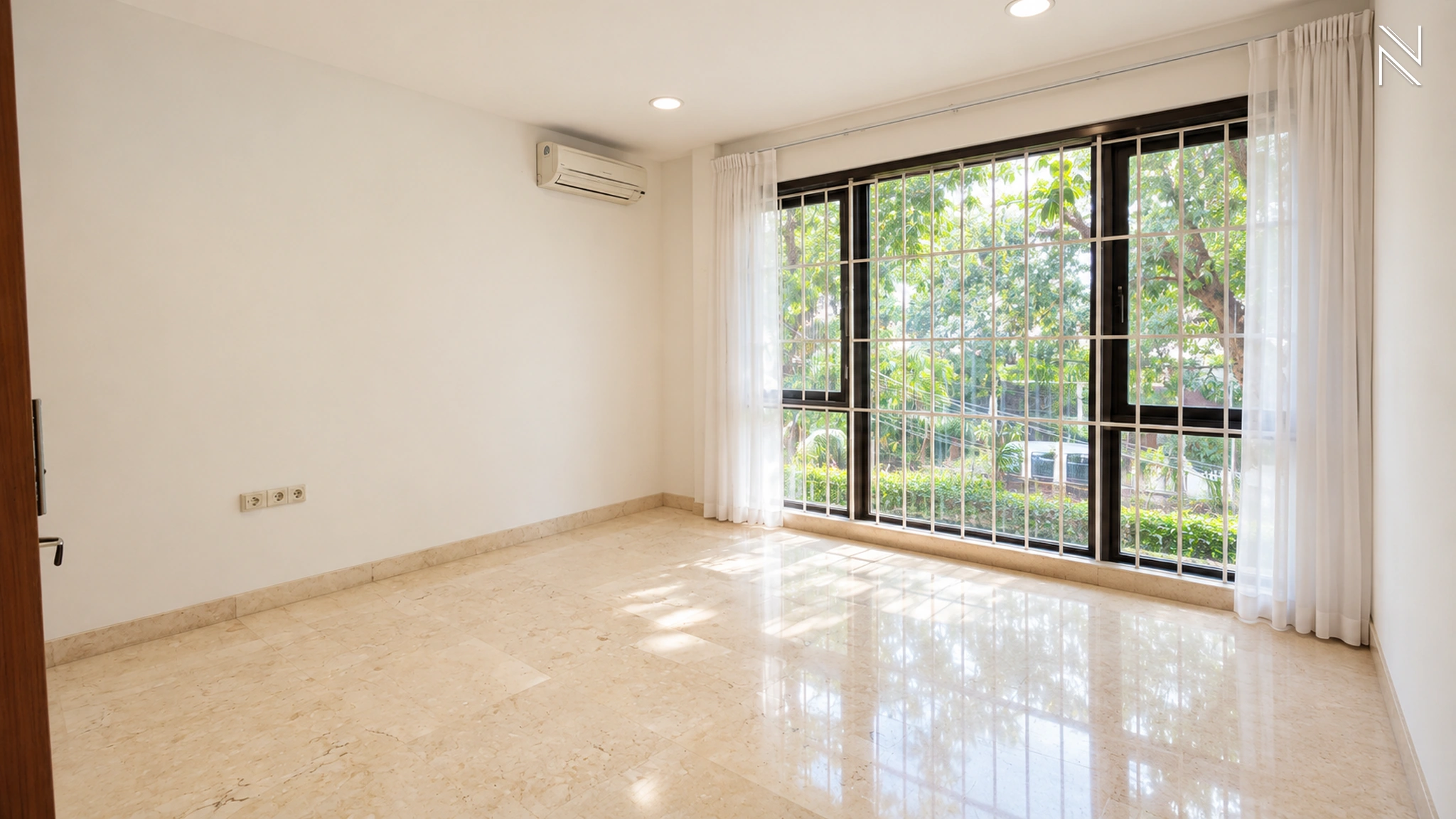 For Rent 5BR House South Jakarta Kebayoran Baru KBBR311