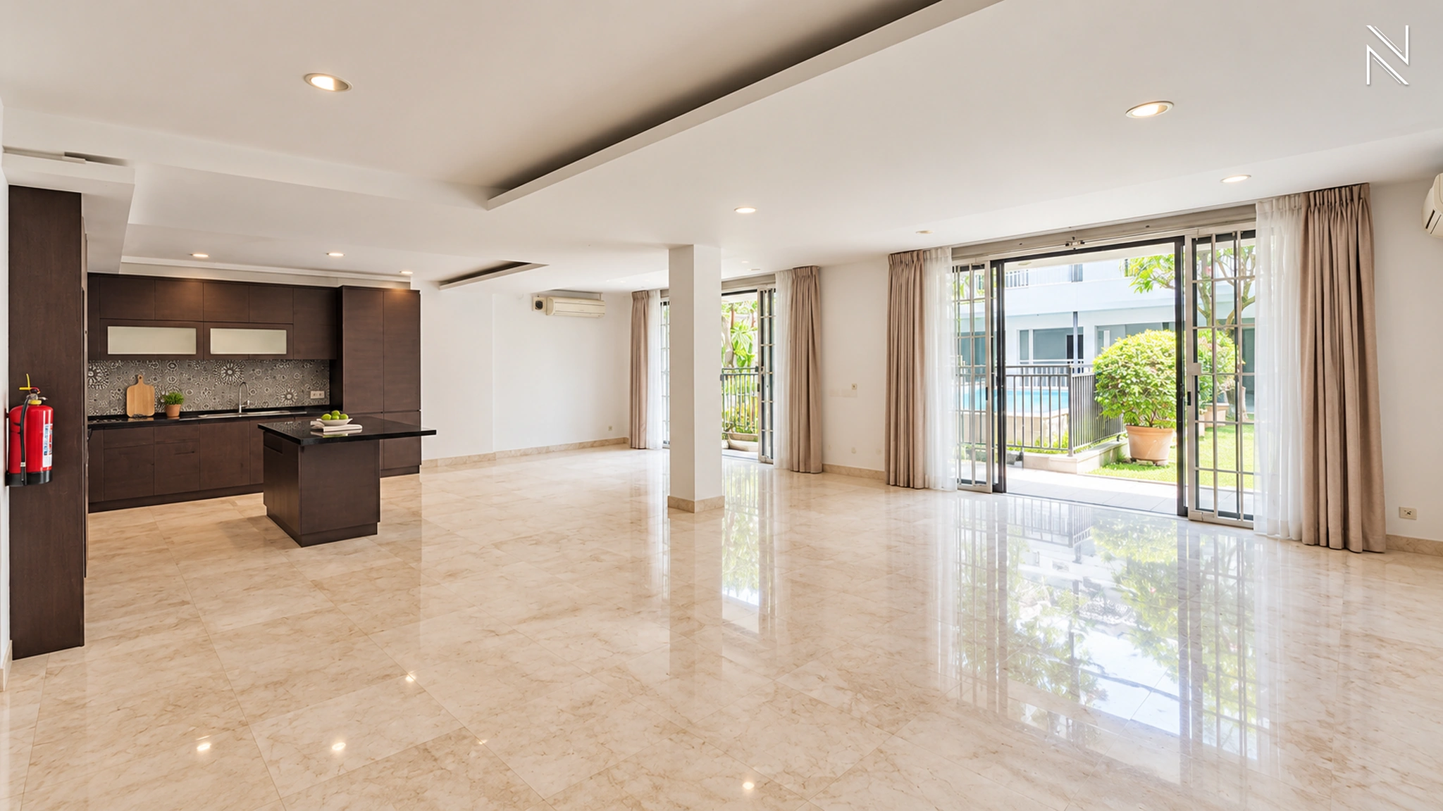 For Rent 5BR House South Jakarta Kebayoran Baru KBBR311