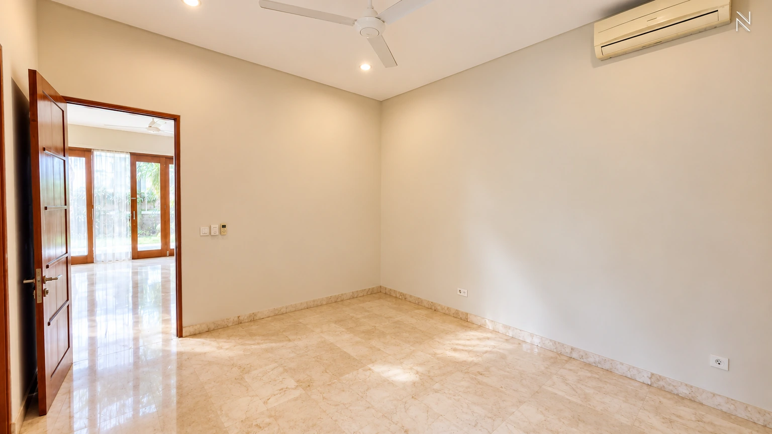 For Rent 4BR House South Jakarta Kemang KMGT022