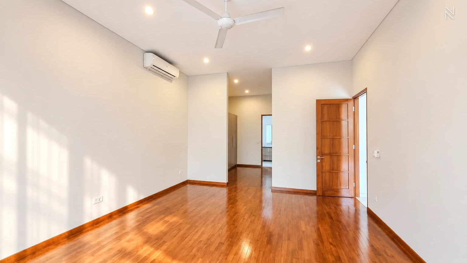 For Rent 4BR House South Jakarta Kemang KMGT022