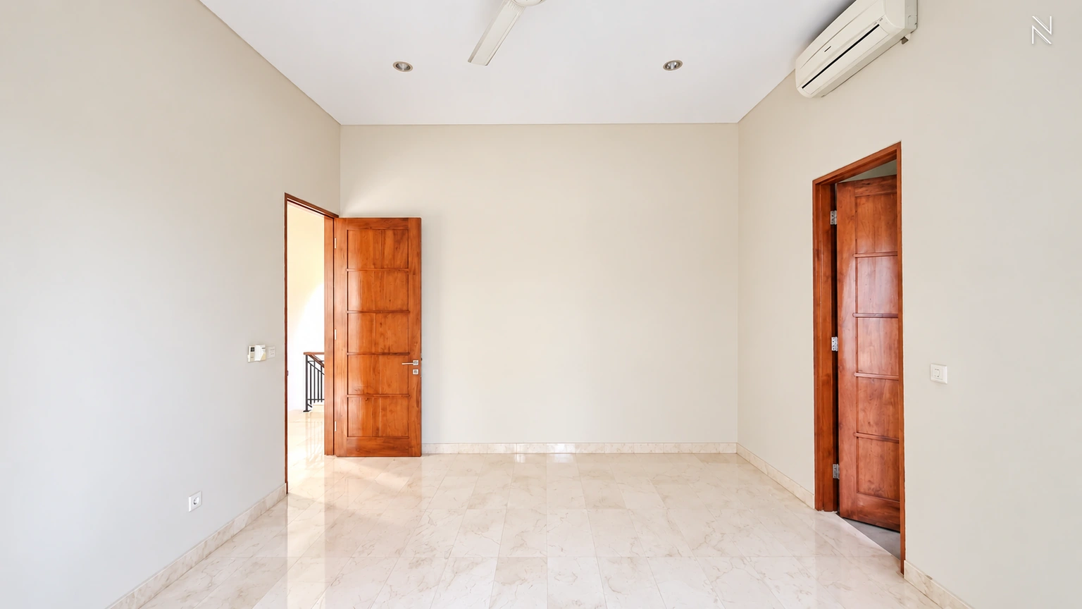 For Rent 4BR House South Jakarta Kemang KMGT022