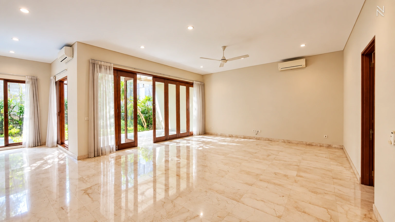 For Rent 4BR House South Jakarta Kemang KMGT022