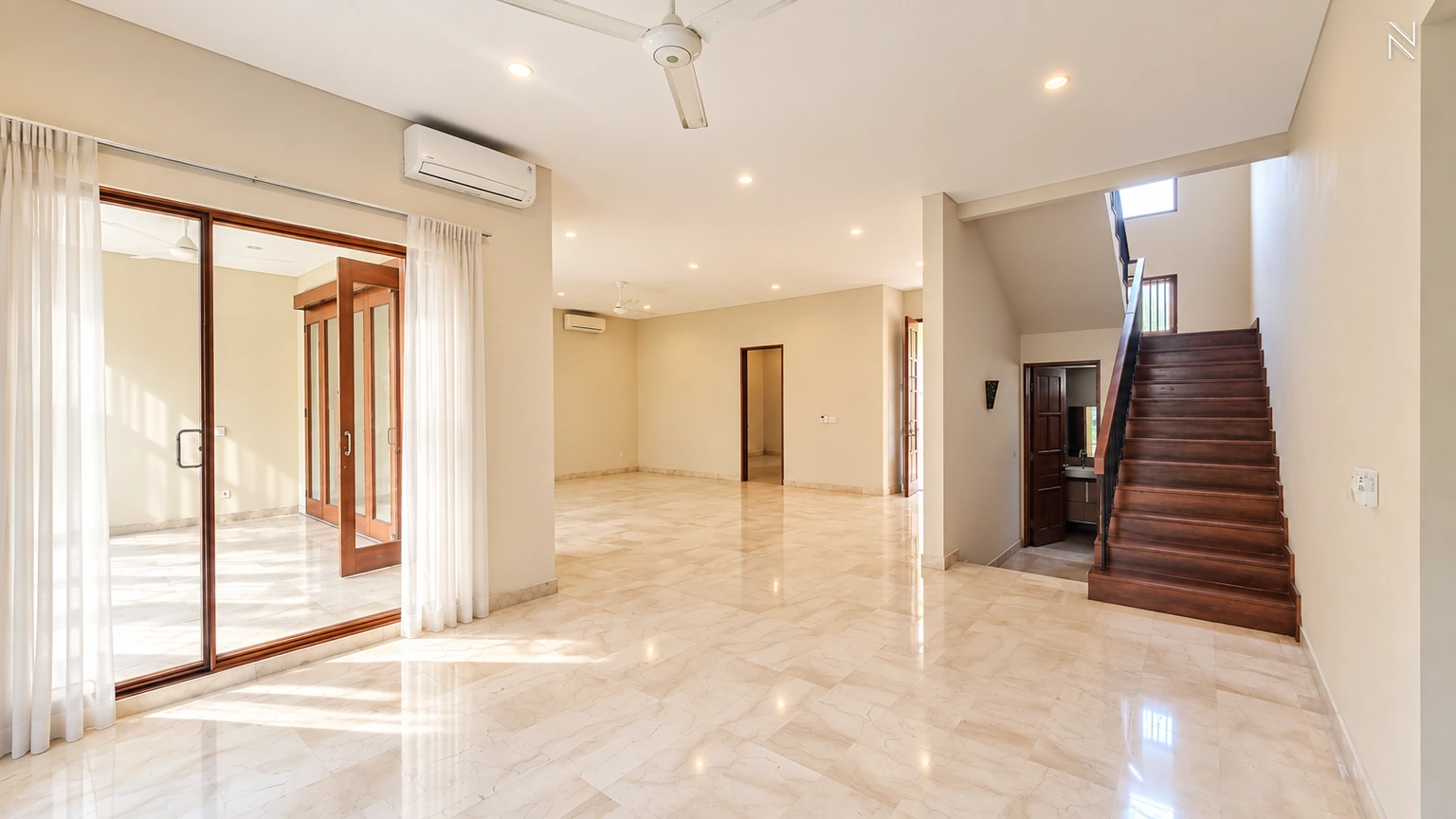 For Rent 4BR House South Jakarta Kemang KMGT022